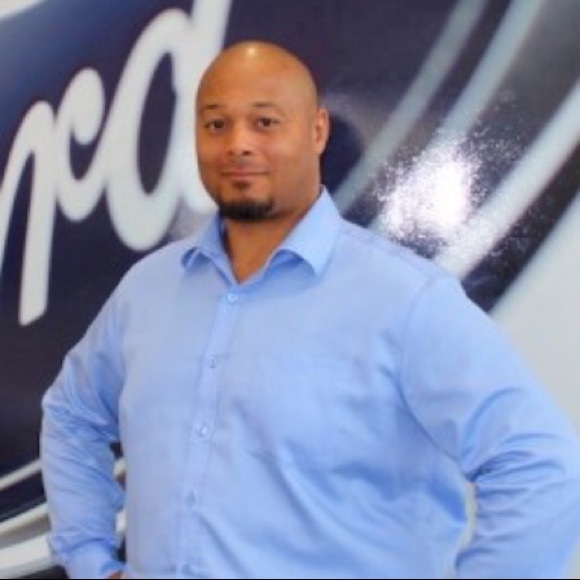 Meet your Posher, Cameron - Picture 1 of 1